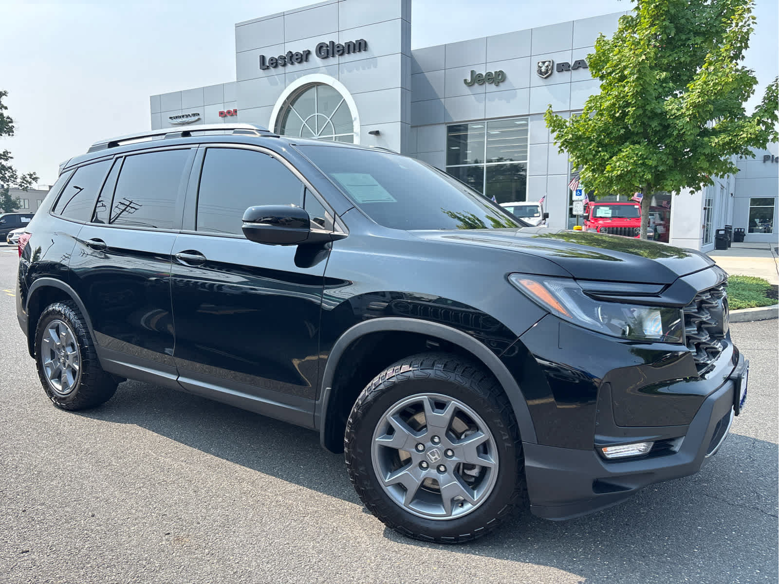Used 2025 Honda Passport TrailSport image 4