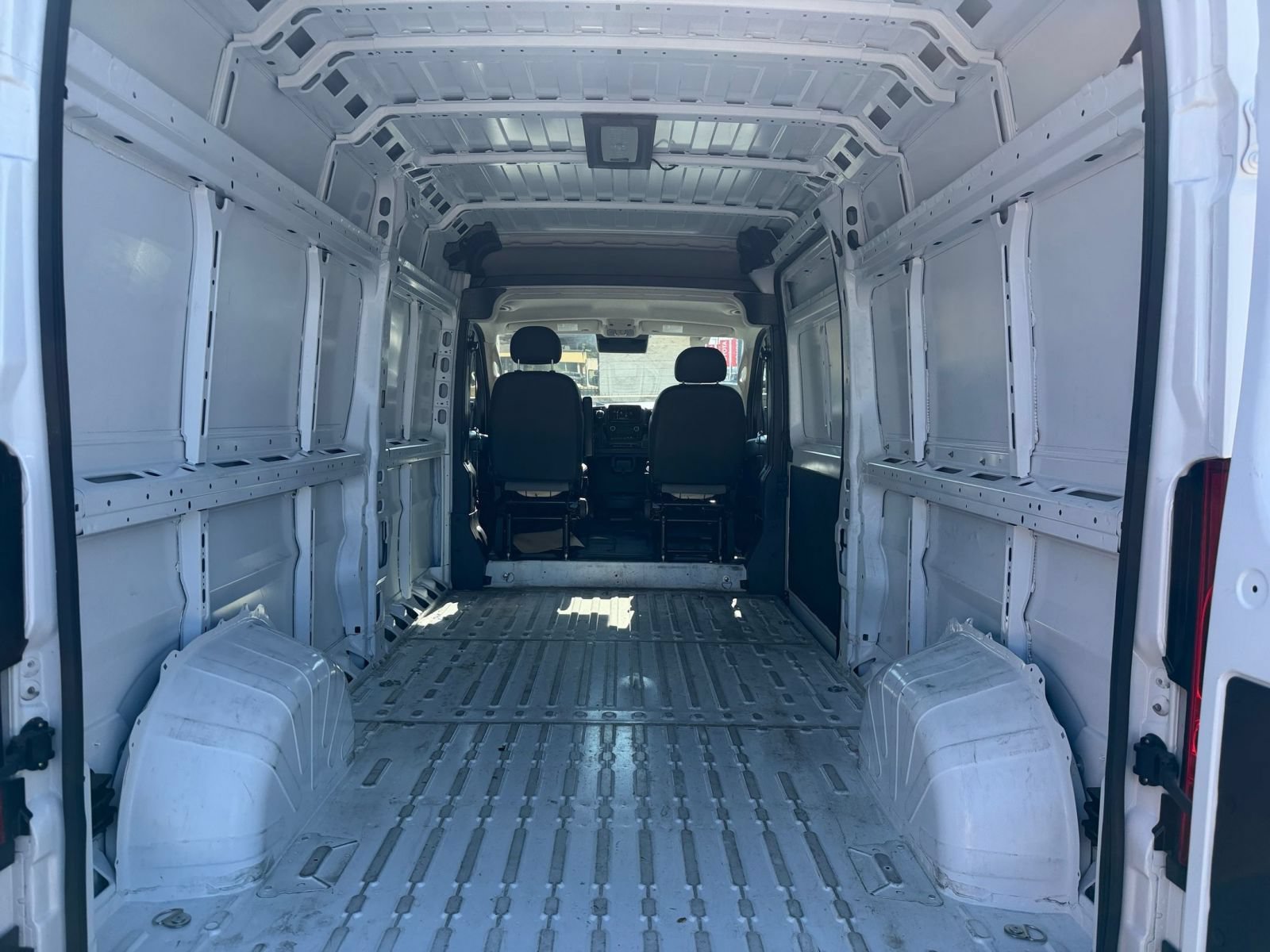 Used 2026 RAM ProMaster 2500 w/ Convenience Group FWD image 28