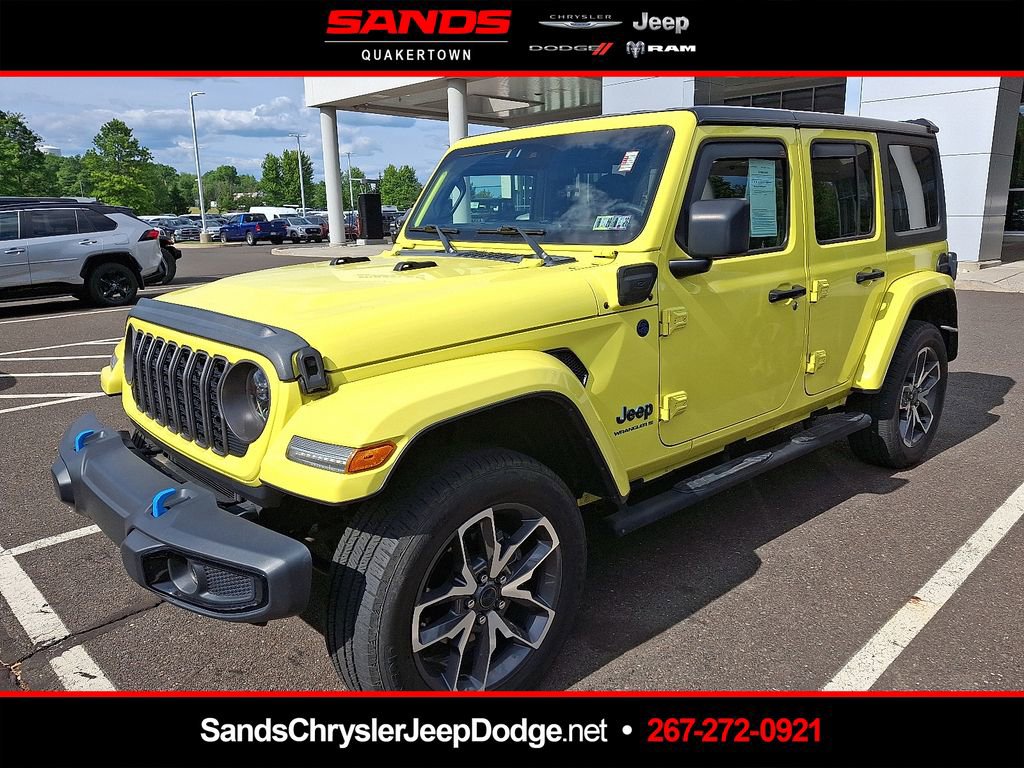 Used 2024 Jeep Wrangler Unlimited w/ Convenience Group AWD/4WD video 1