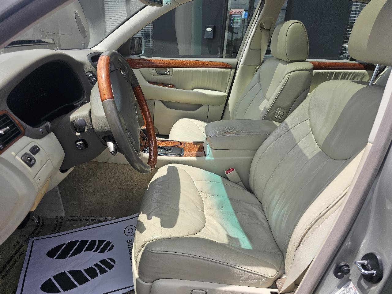 Used 2002 Lexus LS 430 RWD image 16