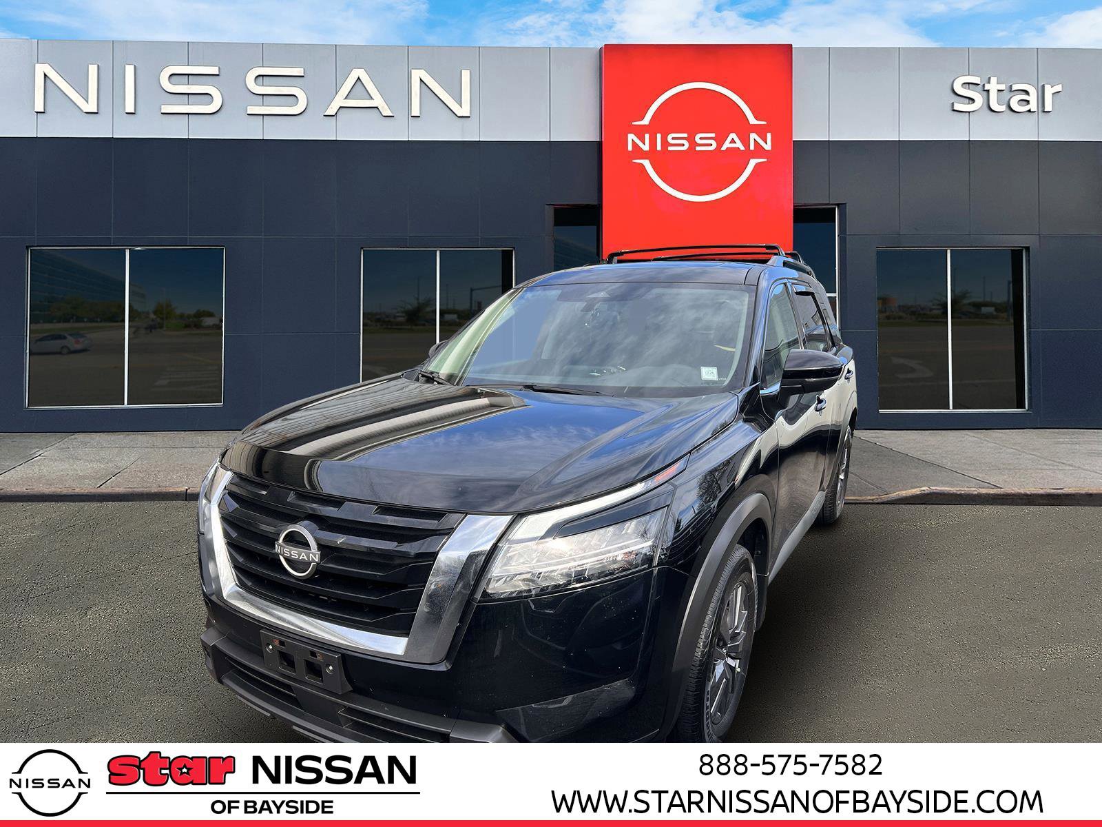 Certified 2022 Nissan Pathfinder SV w/ SV Premium Package image 3