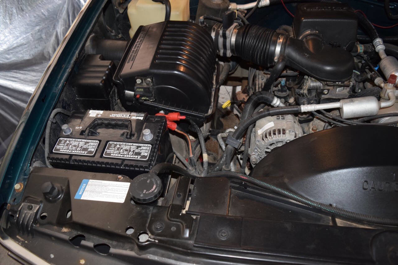 Used 1997 Chevrolet Silverado 1500 4x4 Regular Cab w/ Preferred Equipment Group 2 image 60