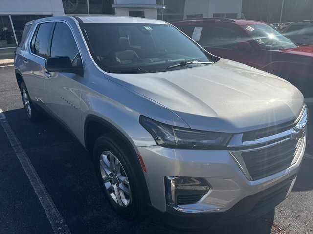 Used 2022 Chevrolet Traverse LS