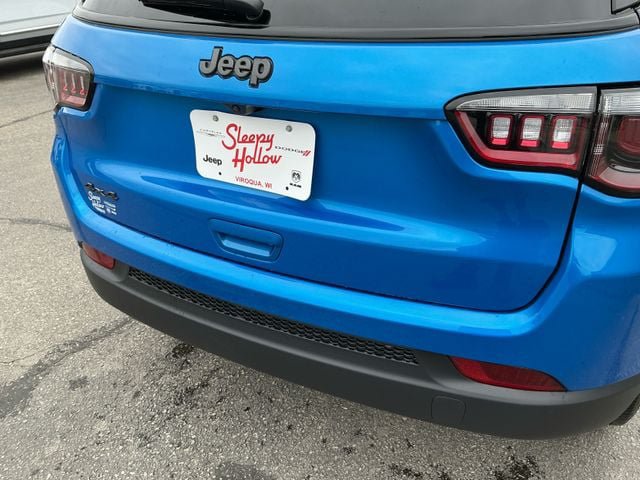 New 2026 Jeep Compass Latitude AWD/4WD image 15