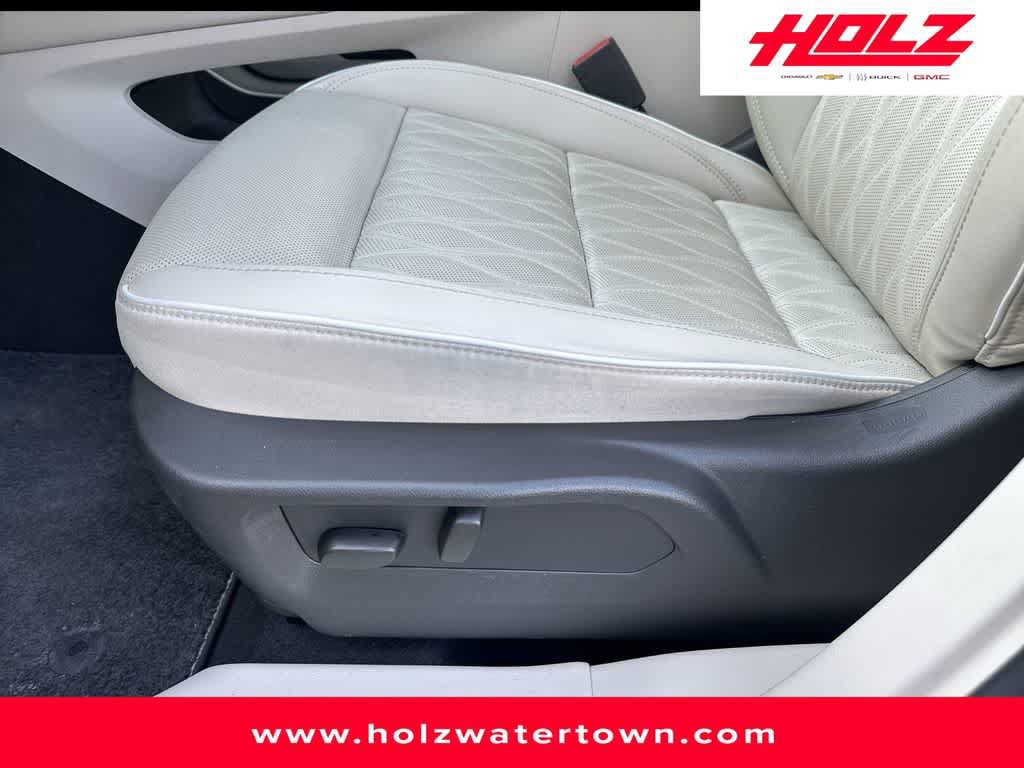 Certified 2023 Buick Envision Avenir AWD/4WD image 9