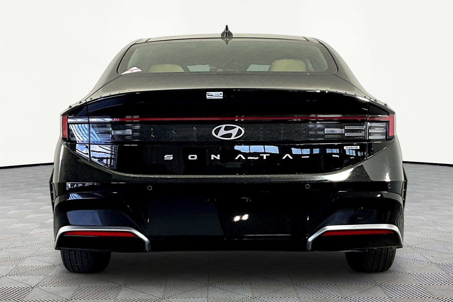 New 2026 Hyundai Sonata Limited FWD image 5