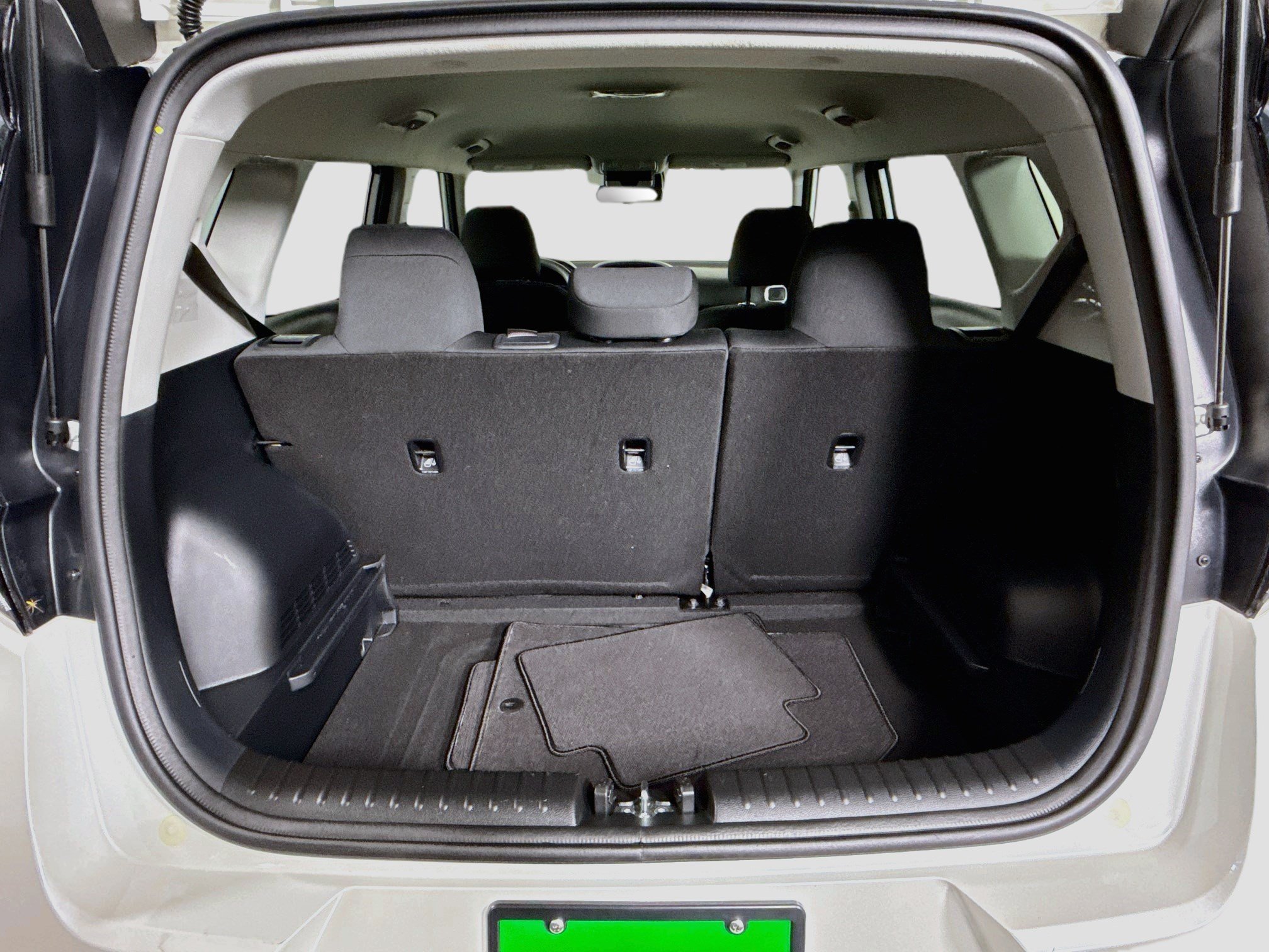 Used 2025 Kia Soul LX FWD image 34