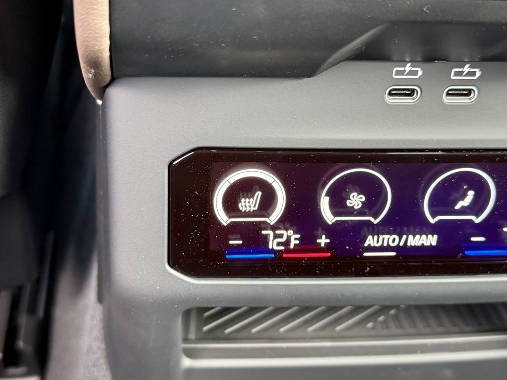 New 2026 BMW 530i xDrive w/ Executive Package image 34