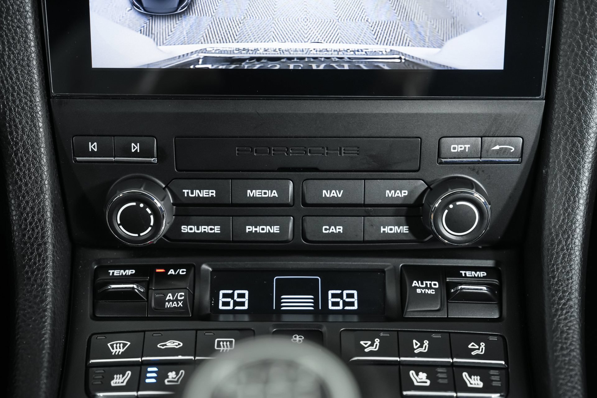 Used 2025 Porsche 718 Cayman RWD image 19