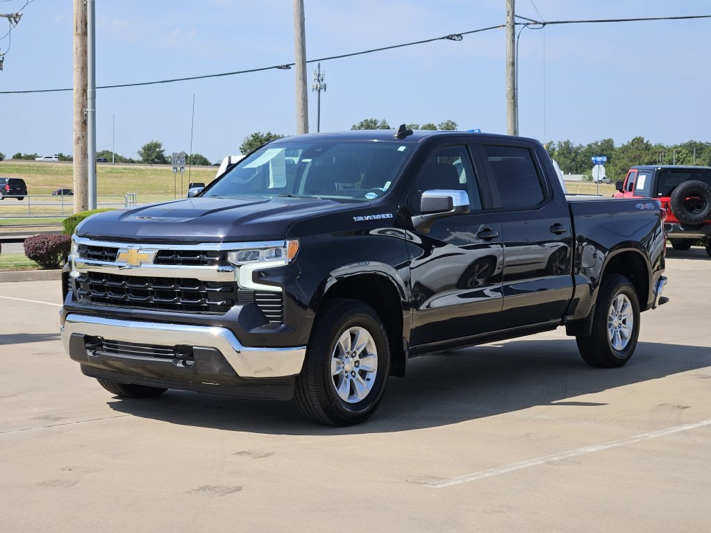 Used 2022 Chevrolet Silverado 1500 LT w/ Protection Package AWD/4WD image 3