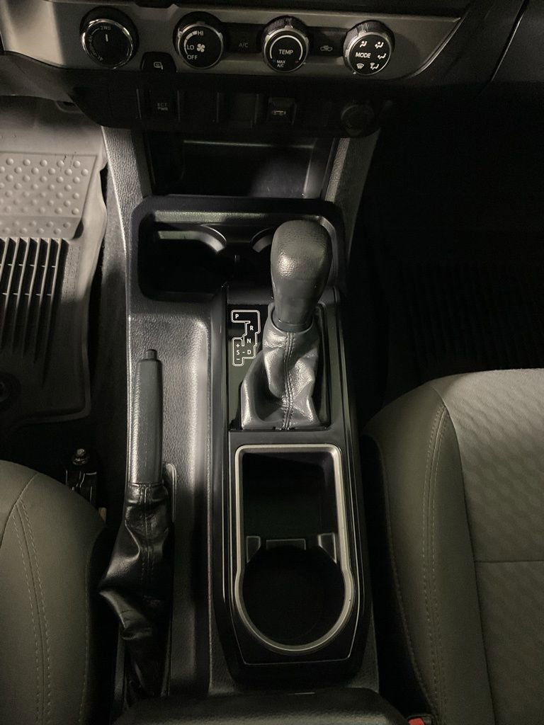 Used 2020 Toyota Tacoma SR image 25