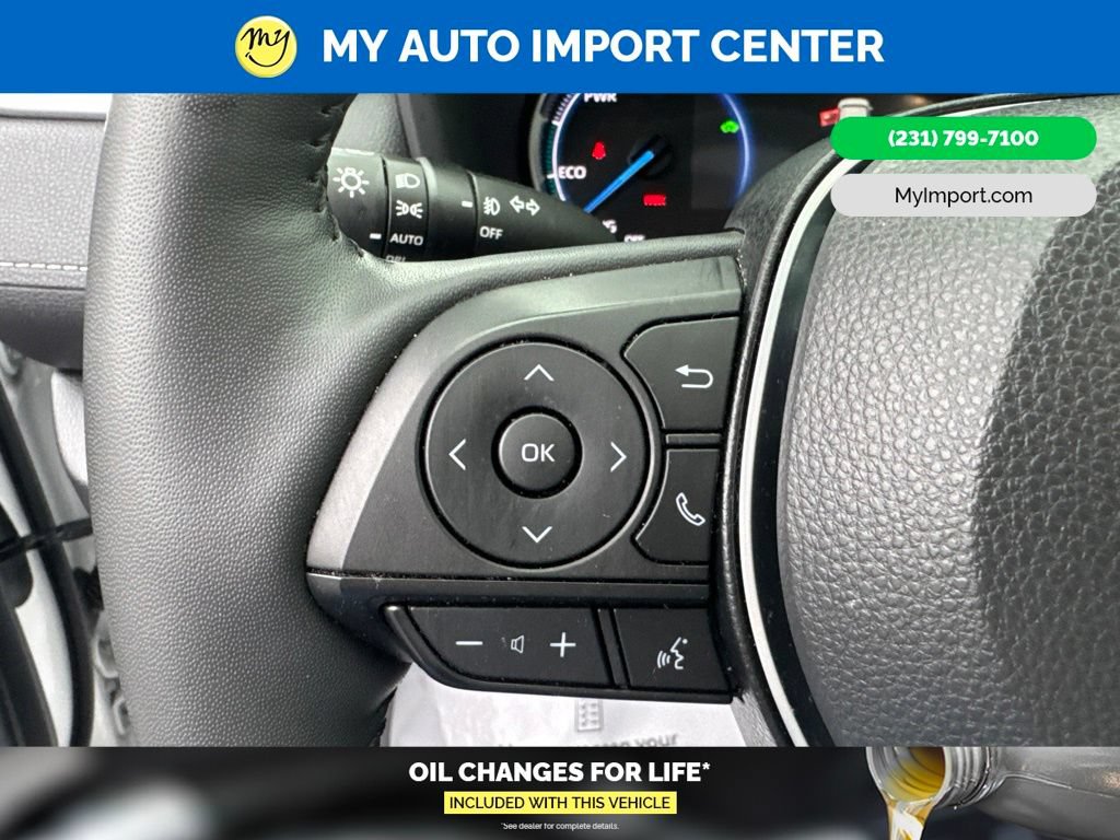 Used 2025 Toyota RAV4 XLE Premium w/ Weather Package AWD/4WD image 17