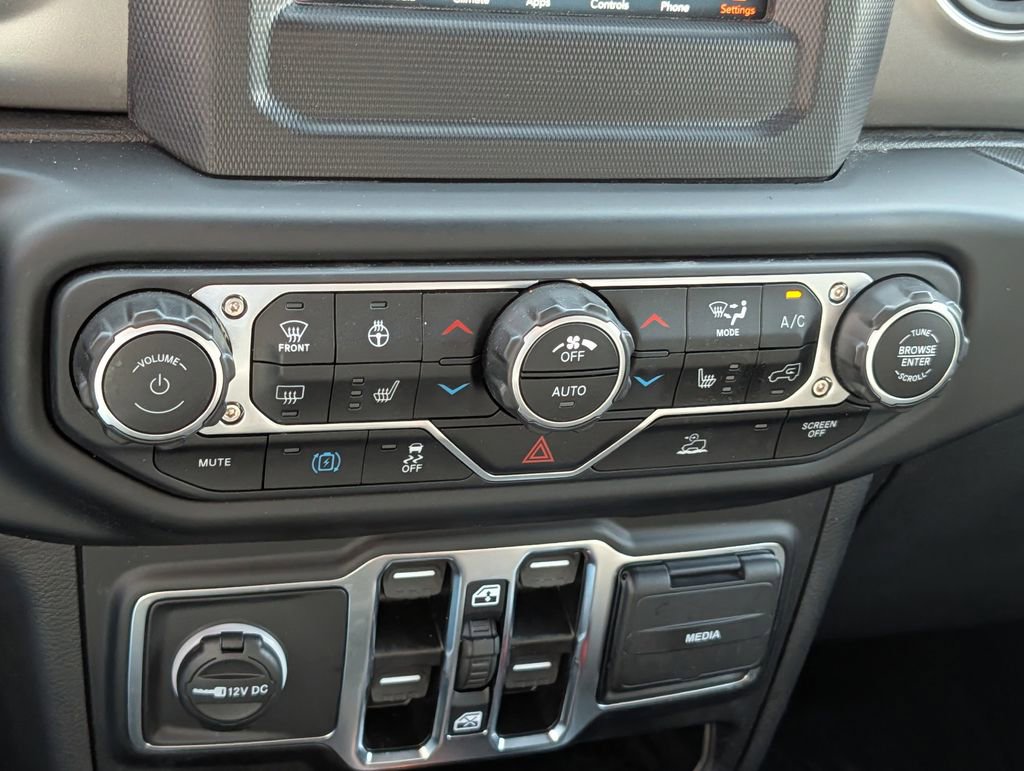 Used 2023 Jeep Wrangler Unlimited w/ Cold Weather Group image 42