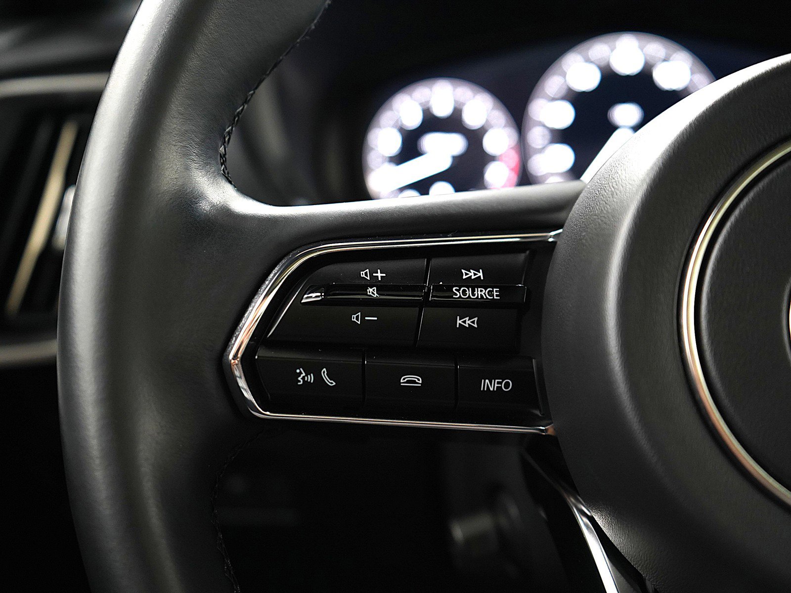 Certified 2025 MAZDA CX-90 3.3 Turbo S w/ Premium Package image 28