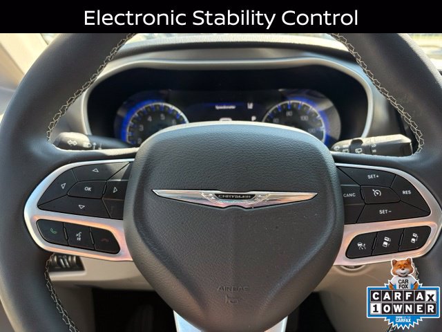 Used 2023 Chrysler Pacifica Touring-L AWD/4WD image 20