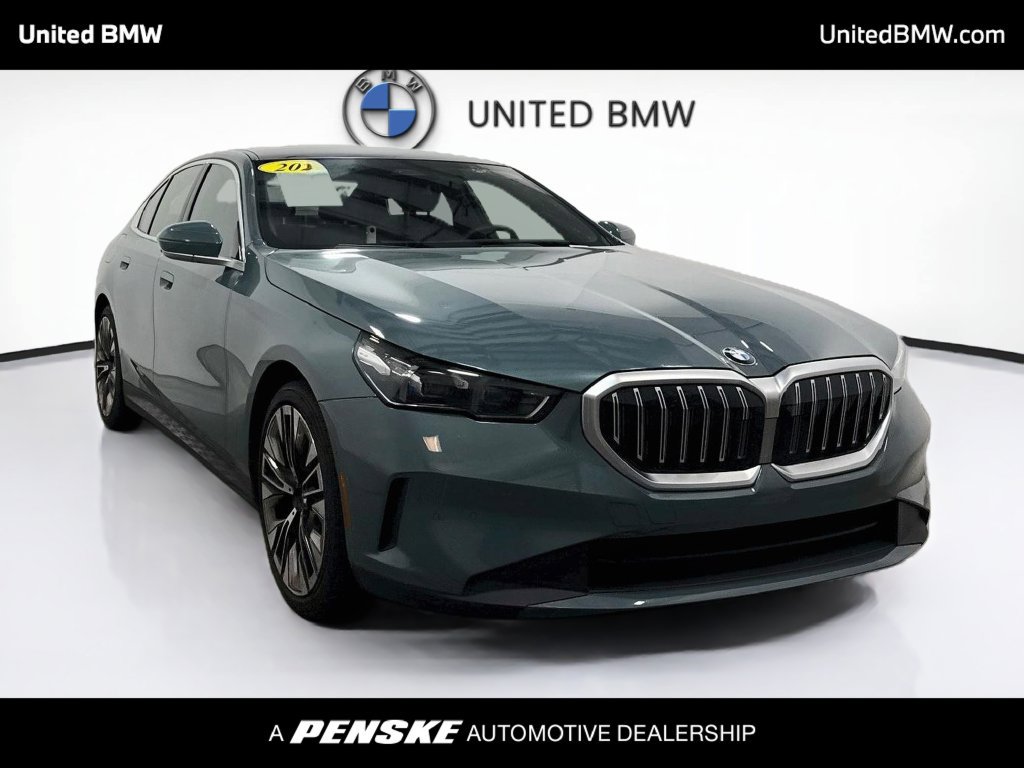 Certified 2026 BMW 530i RWD image 3
