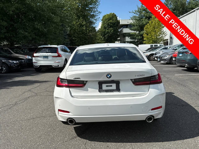 Used 2025 BMW 330i xDrive Sedan w/ Premium Package AWD/4WD image 3