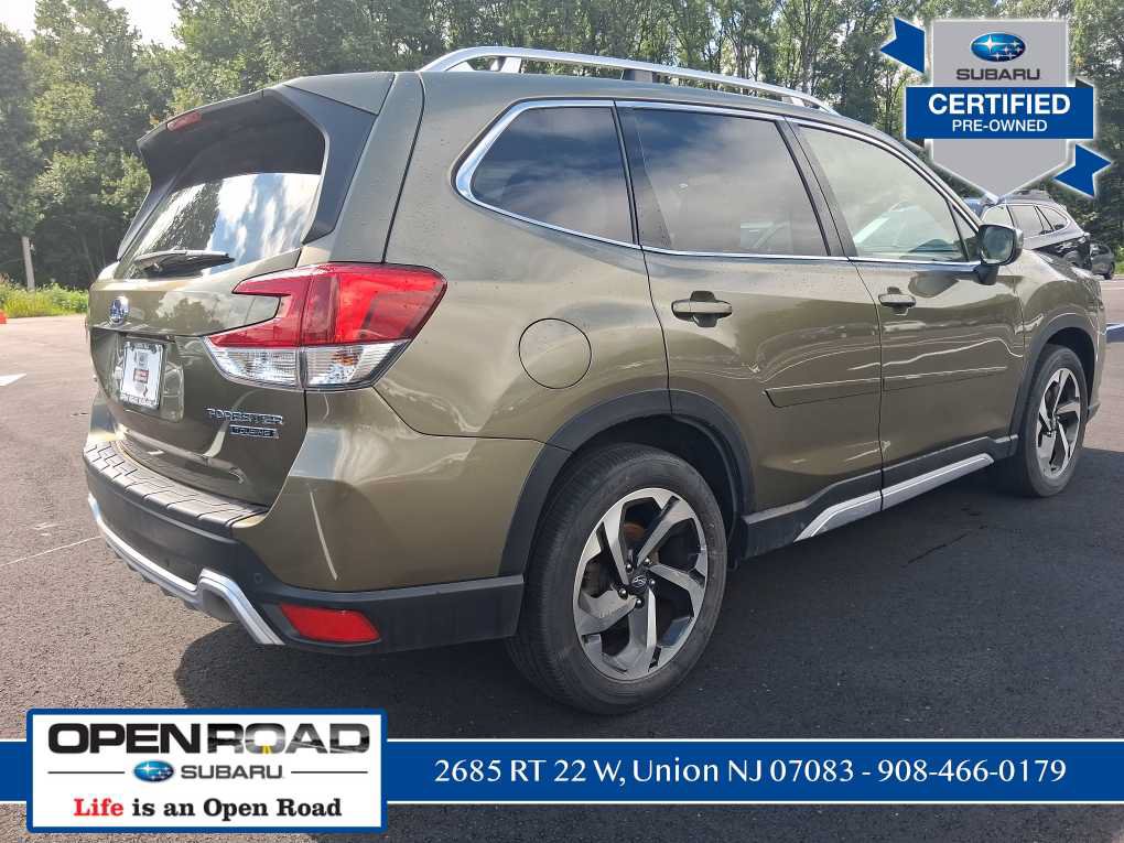 Used 2023 Subaru Forester Touring AWD/4WD image 3