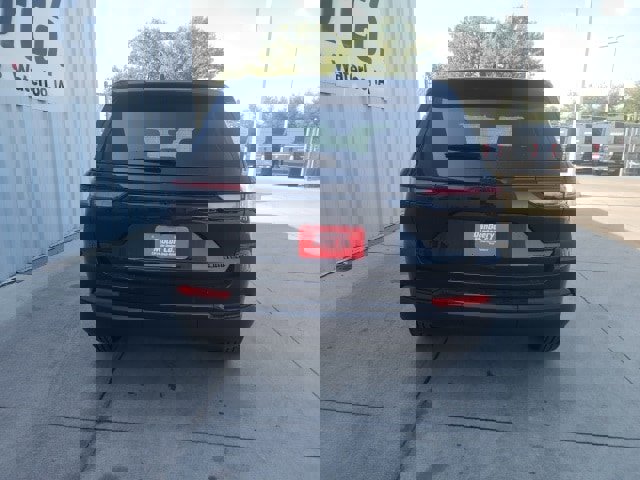 New 2025 Jeep Grand Cherokee Limited w/ Black Appearance Package image 24