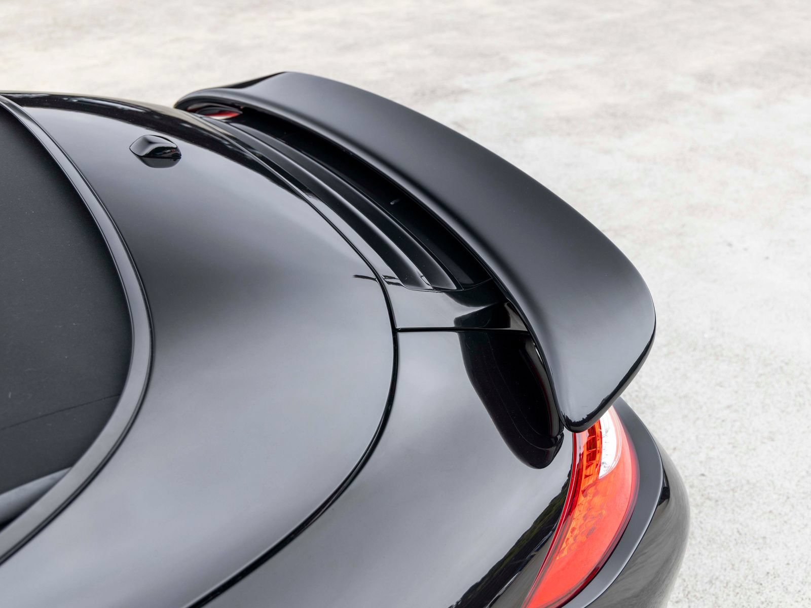 Used 2011 Porsche 911 Turbo S AWD/4WD image 27