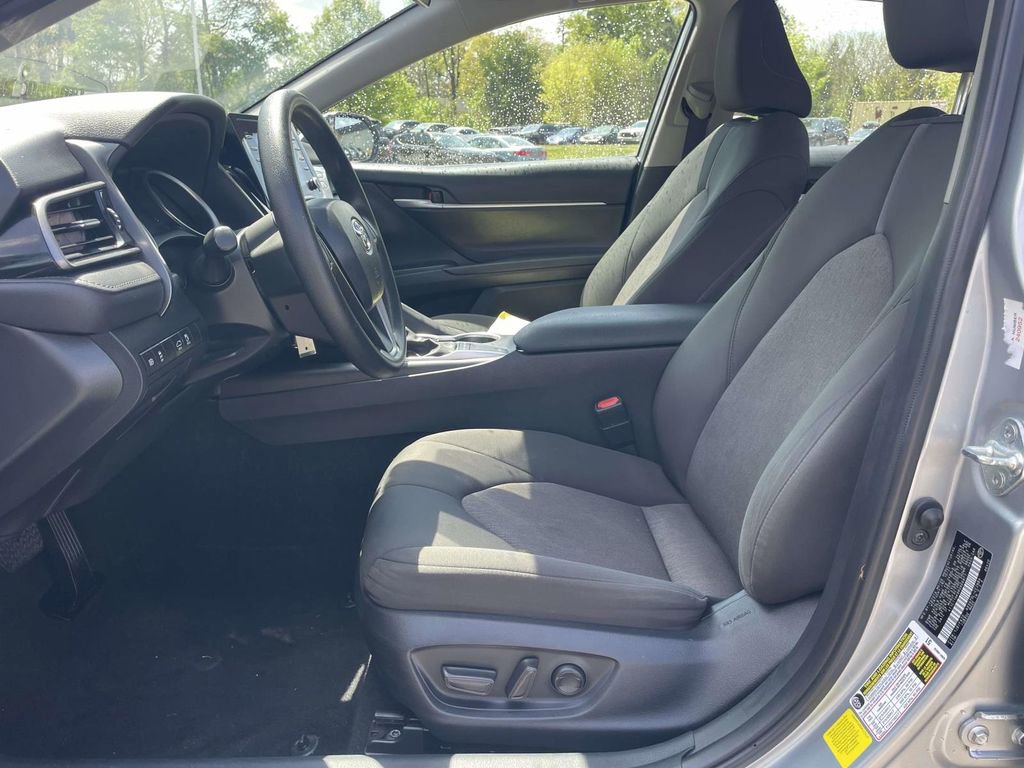 Used 2024 Toyota Camry LE FWD image 11