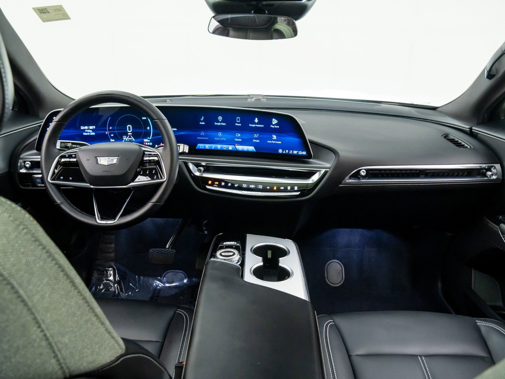 Certified 2024 Cadillac Lyriq Tech w/ Driver Assist Package image 11