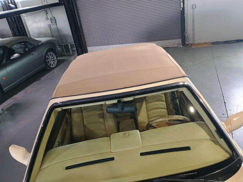 Used 1999 Bentley Azure RWD image 9
