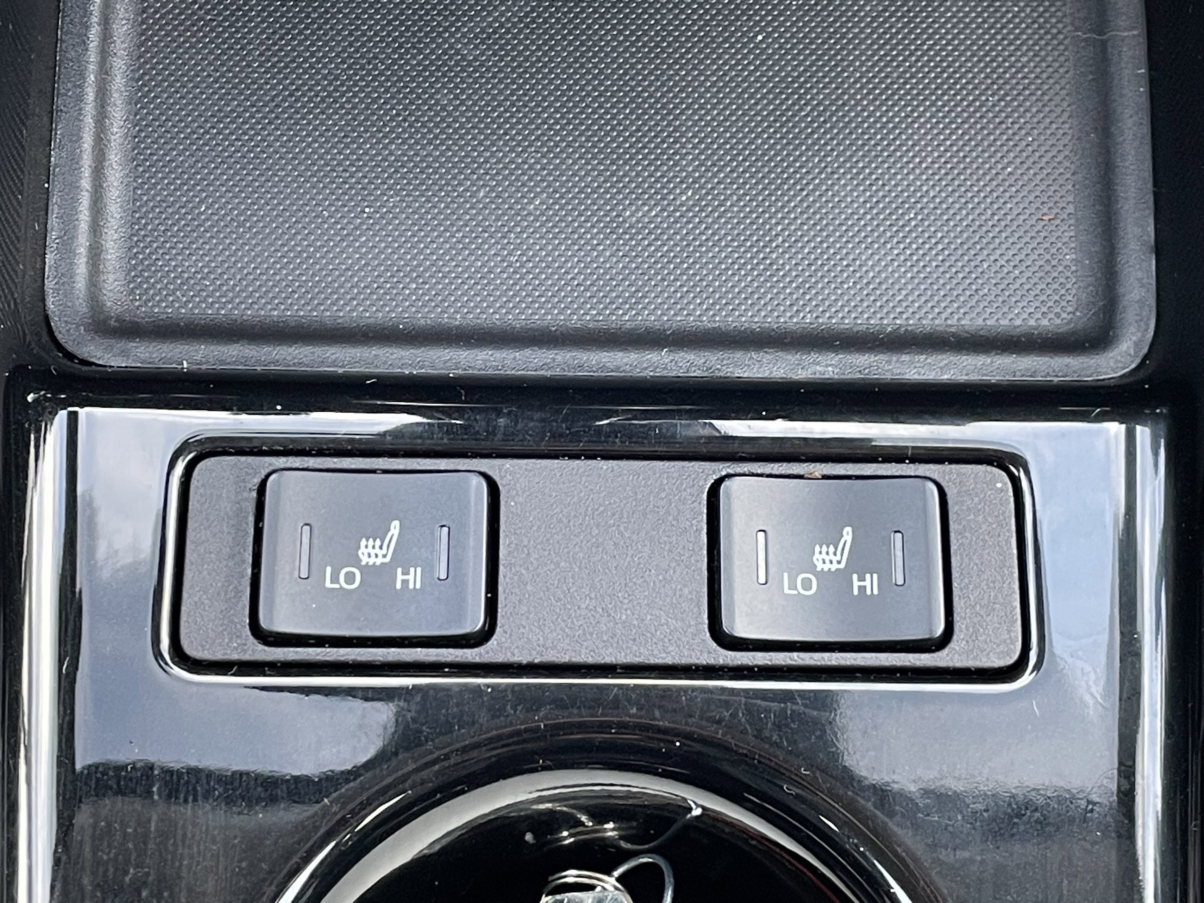 Used 2020 Toyota Prius Prime LE image 23