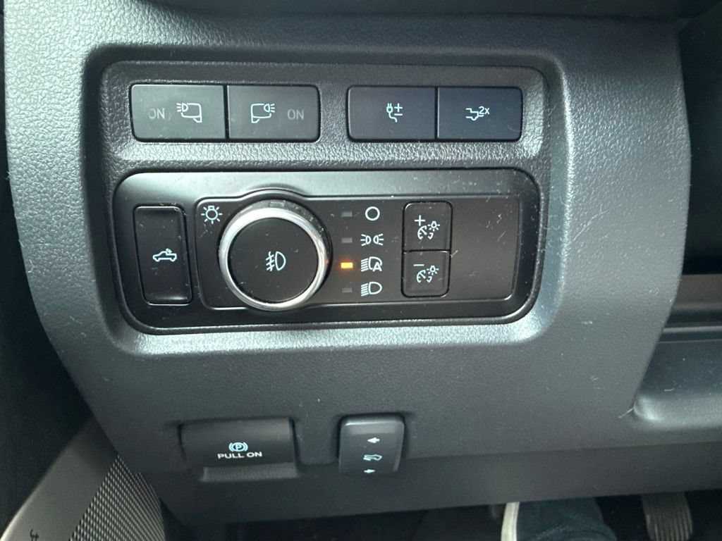 Used 2023 Ford F350 Lariat w/ Tremor Off-Road Package AWD/4WD image 20