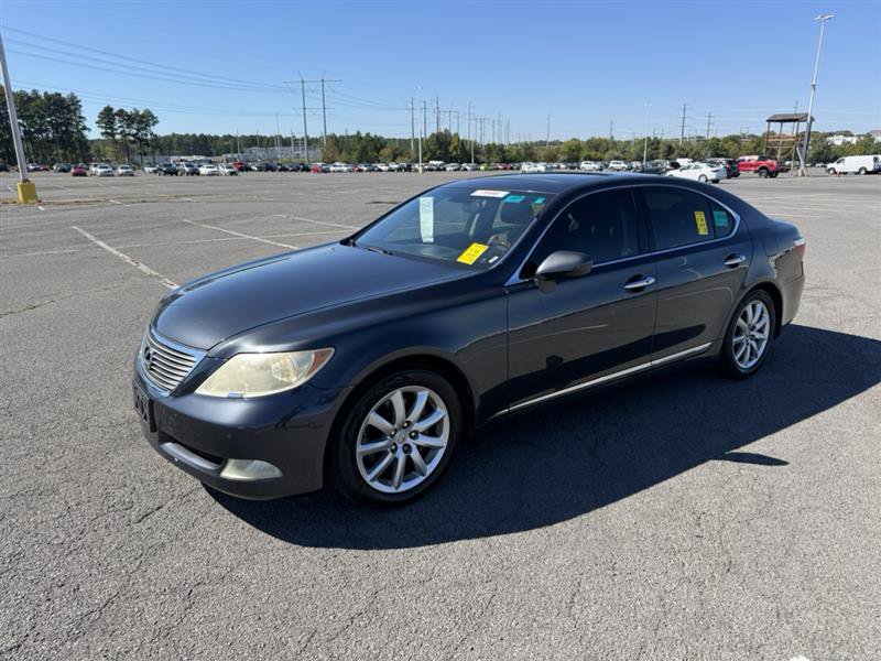 Used 2007 Lexus LS 460 w/ Comfort Pkg RWD image 2