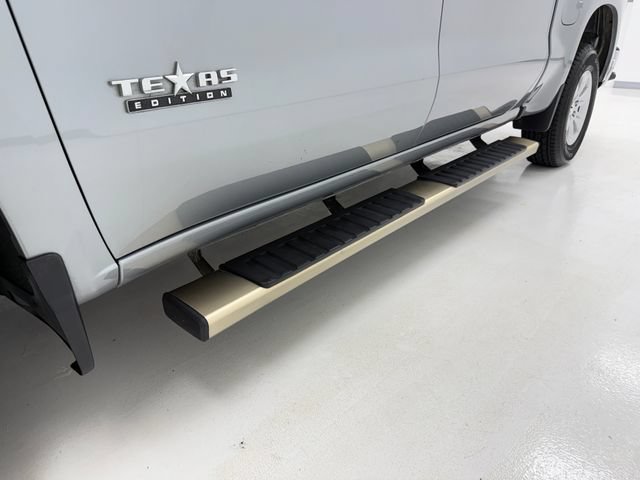 Used 2024 Chevrolet Silverado 1500 LT w/ Leather Package RWD image 8