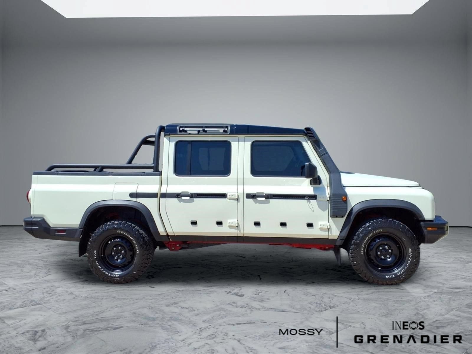 Used 2025 INEOS Grenadier Quartermaster AWD/4WD image 8