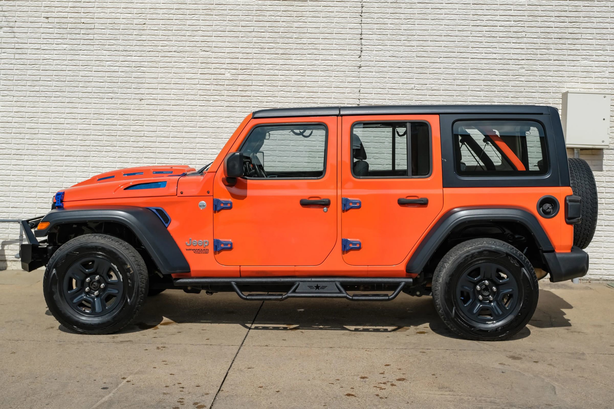 Used 2018 Jeep Wrangler Unlimited Sport AWD/4WD image 10