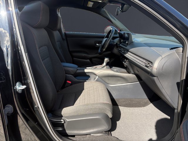 Used 2025 Honda HR-V Sport image 15