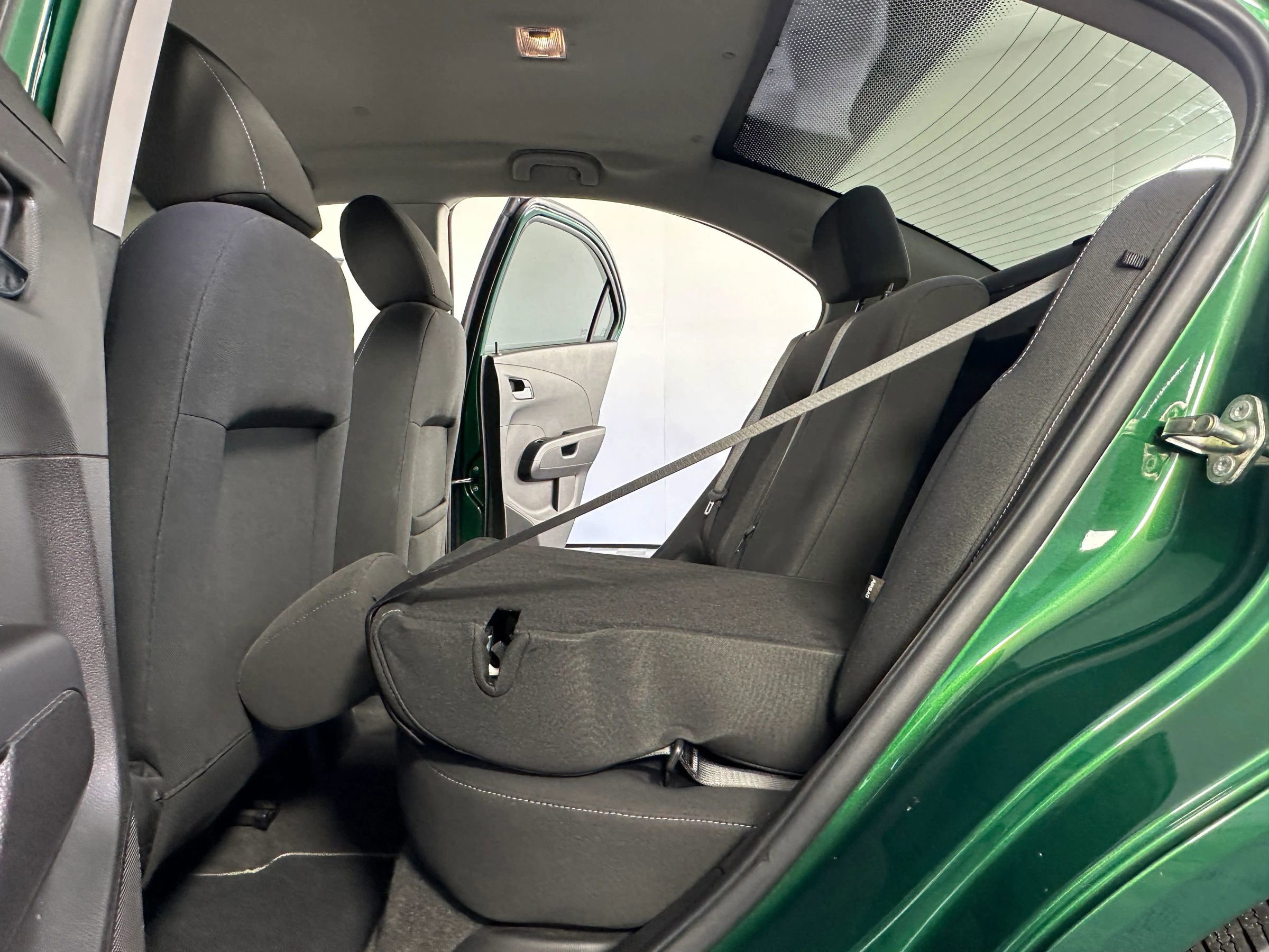 Used 2018 Chevrolet Sonic LT w/ Convenience Package image 29