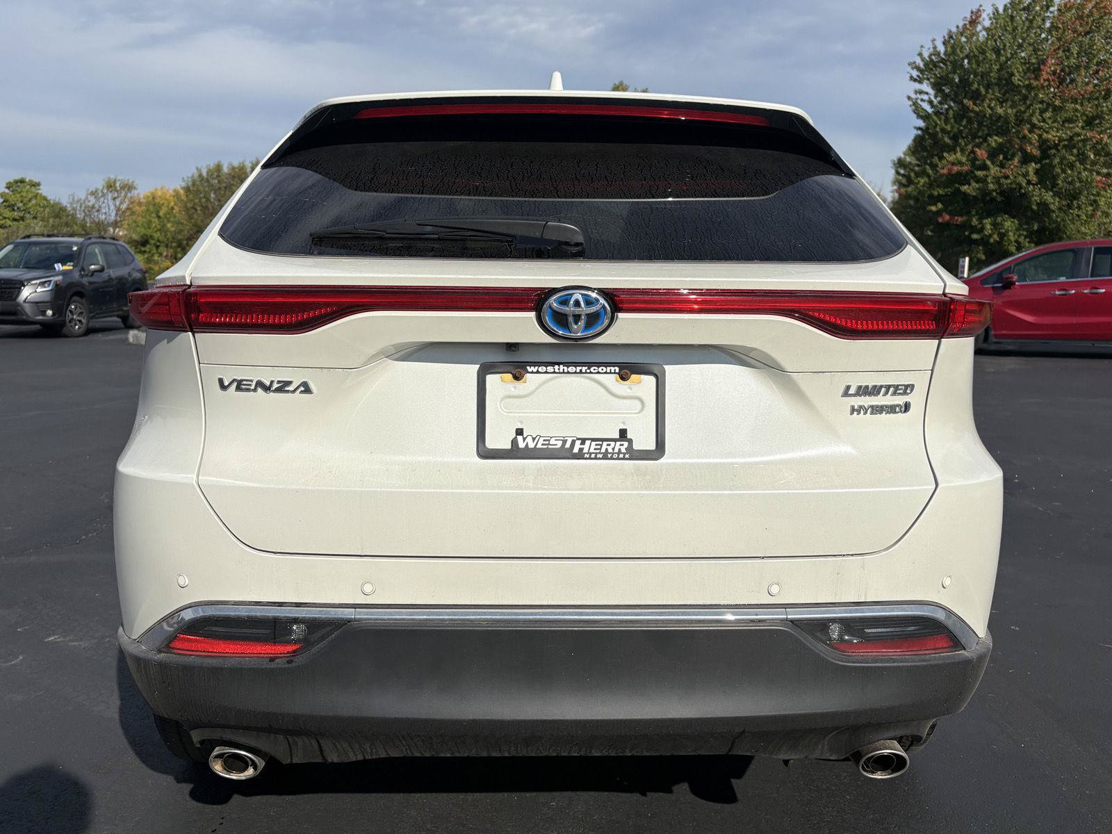 Used 2022 Toyota Venza Limited w/ Advanced Technology Package AWD/4WD image 13
