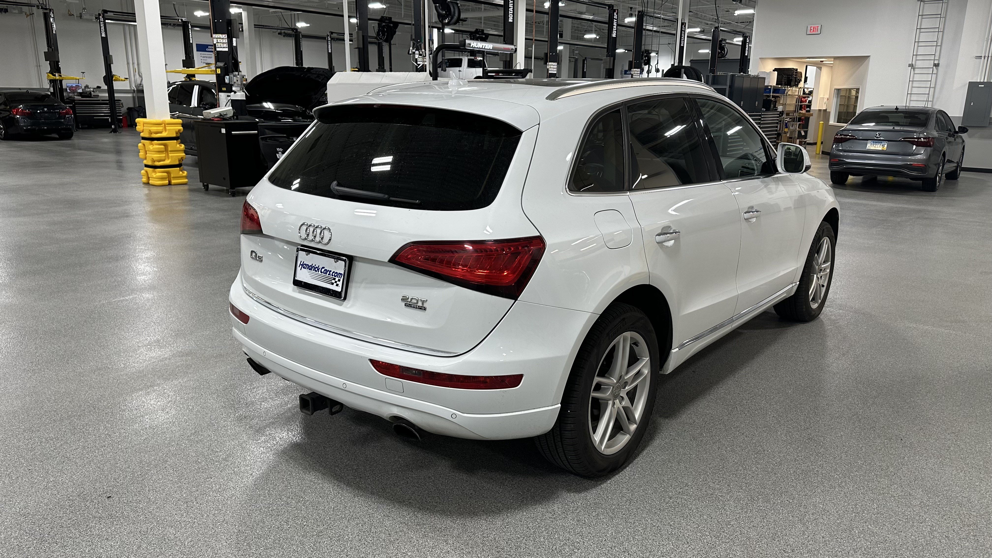 Used 2017 Audi Q5 2.0T Premium Plus AWD/4WD image 11
