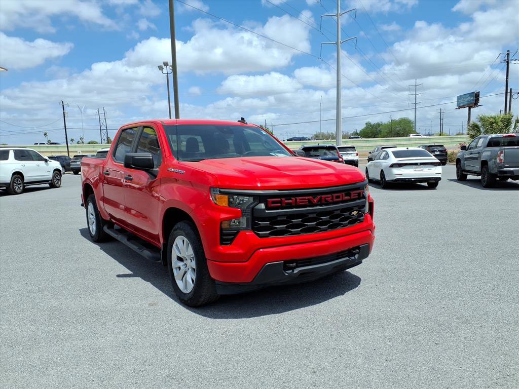 Used 2022 Chevrolet Silverado 1500 Custom RWD image 2