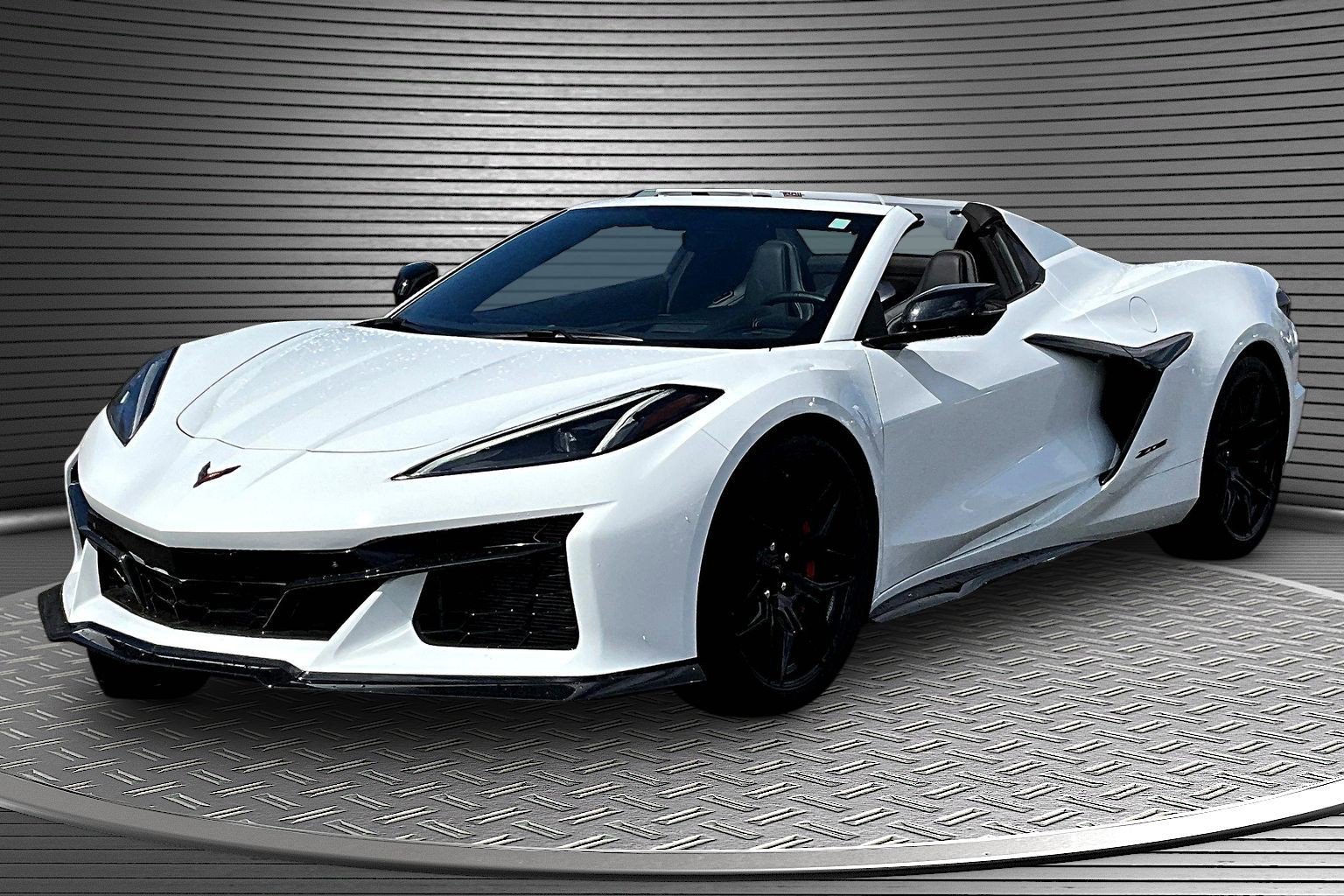Used 2023 Chevrolet Corvette Z06 image 3
