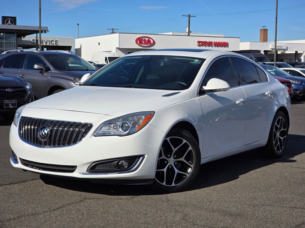 Used 2017 Buick Regal Sport Touring image 1