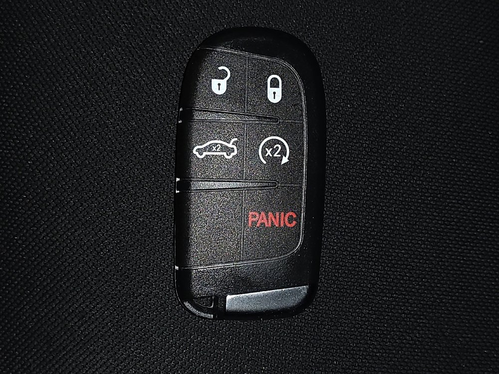 Used 2020 Jeep Renegade Latitude w/ Safety & Security Group II image 32