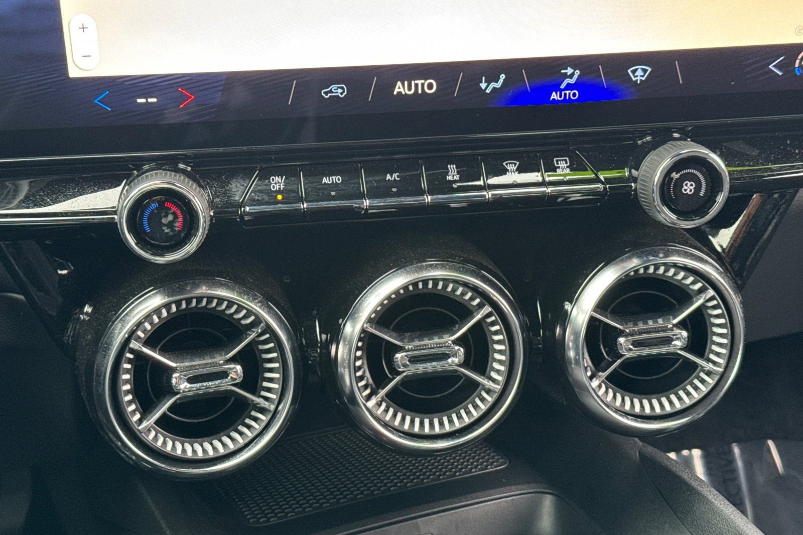 Used 2026 Chevrolet Blazer EV LT image 30