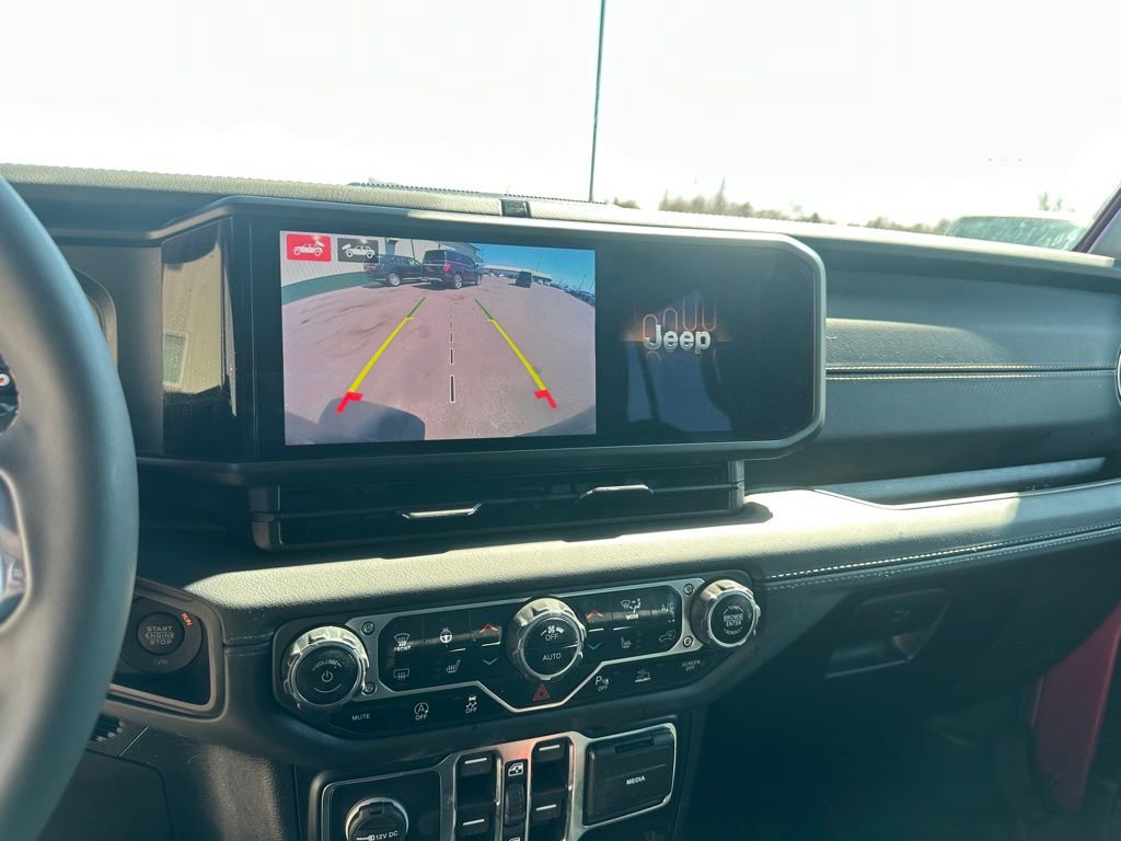 Used 2024 Jeep Wrangler Sahara w/ Technology Group image 17