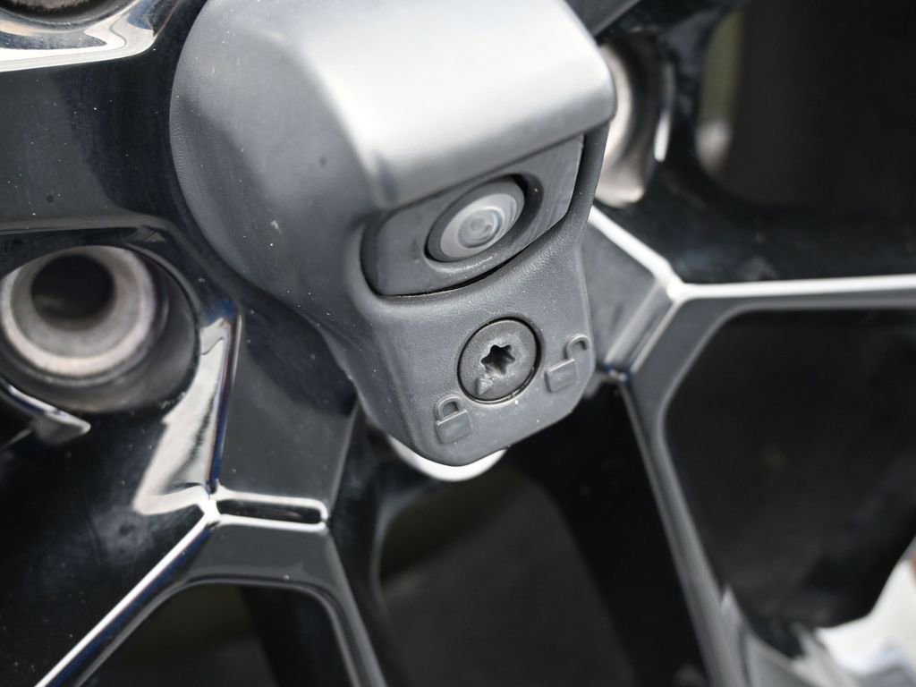 Used 2024 Jeep Wrangler Unlimited Sahara image 39