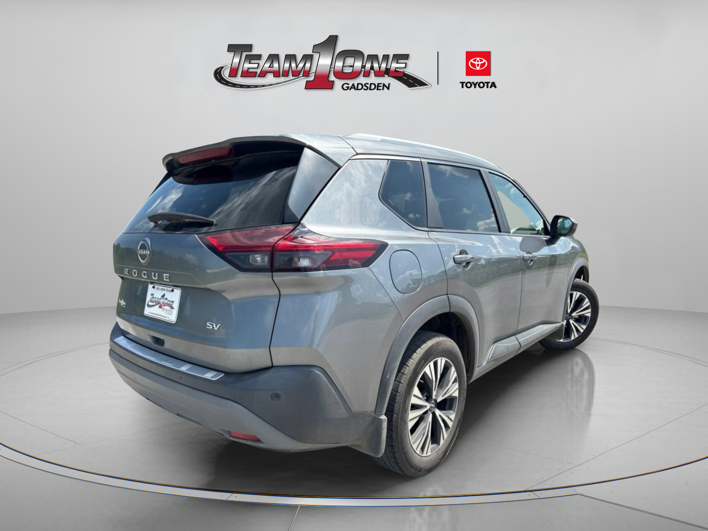 Used 2023 Nissan Rogue SV w/ SV Premium B Package FWD image 7