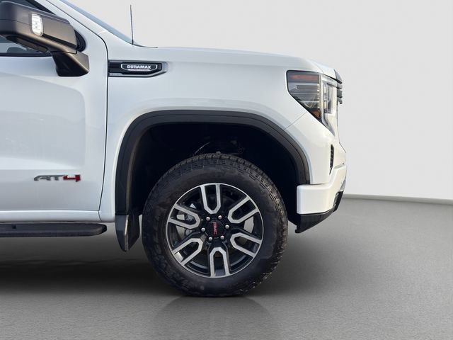 Used 2025 GMC Sierra 1500 AT4 w/ AT4 Premium Package AWD/4WD image 29