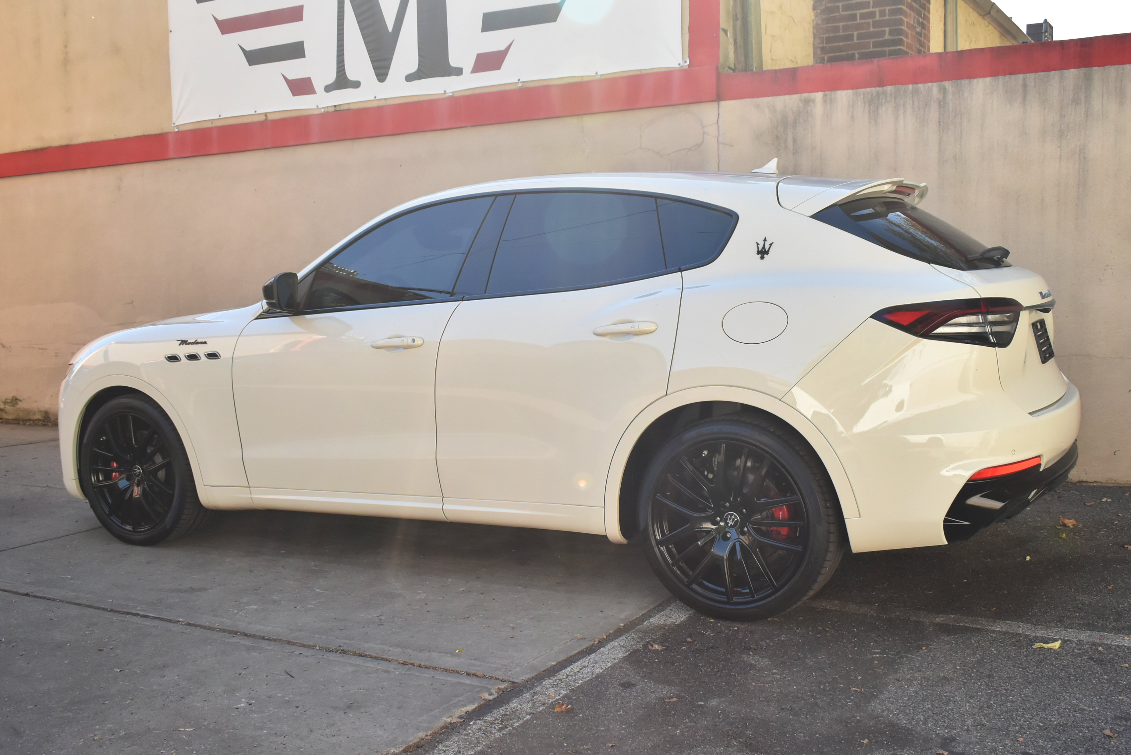 Used 2023 Maserati Levante Modena AWD/4WD image 7