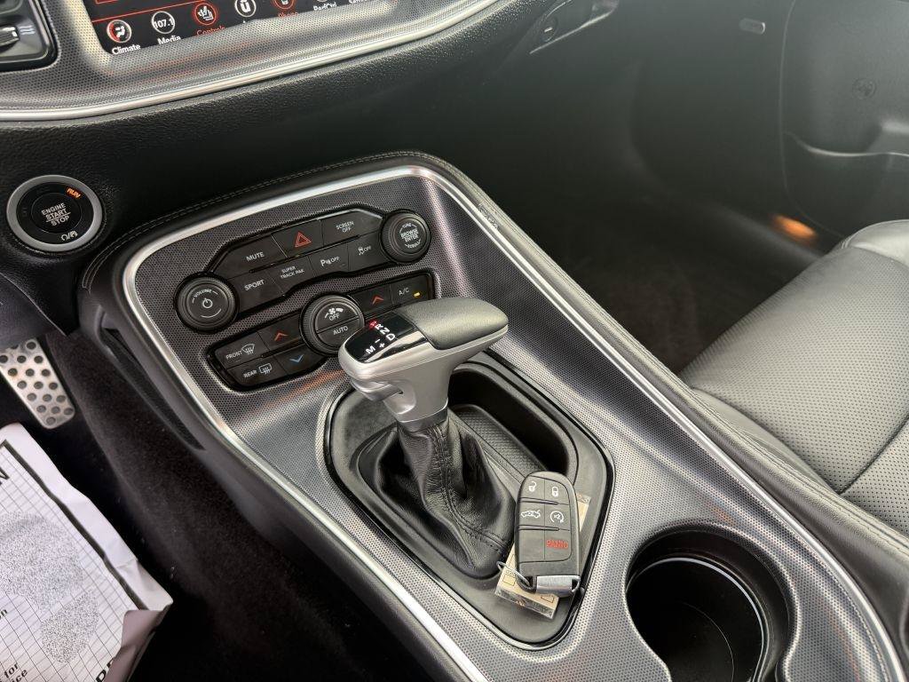 Used 2018 Dodge Challenger GT w/ Driver Convenience Group AWD/4WD image 17