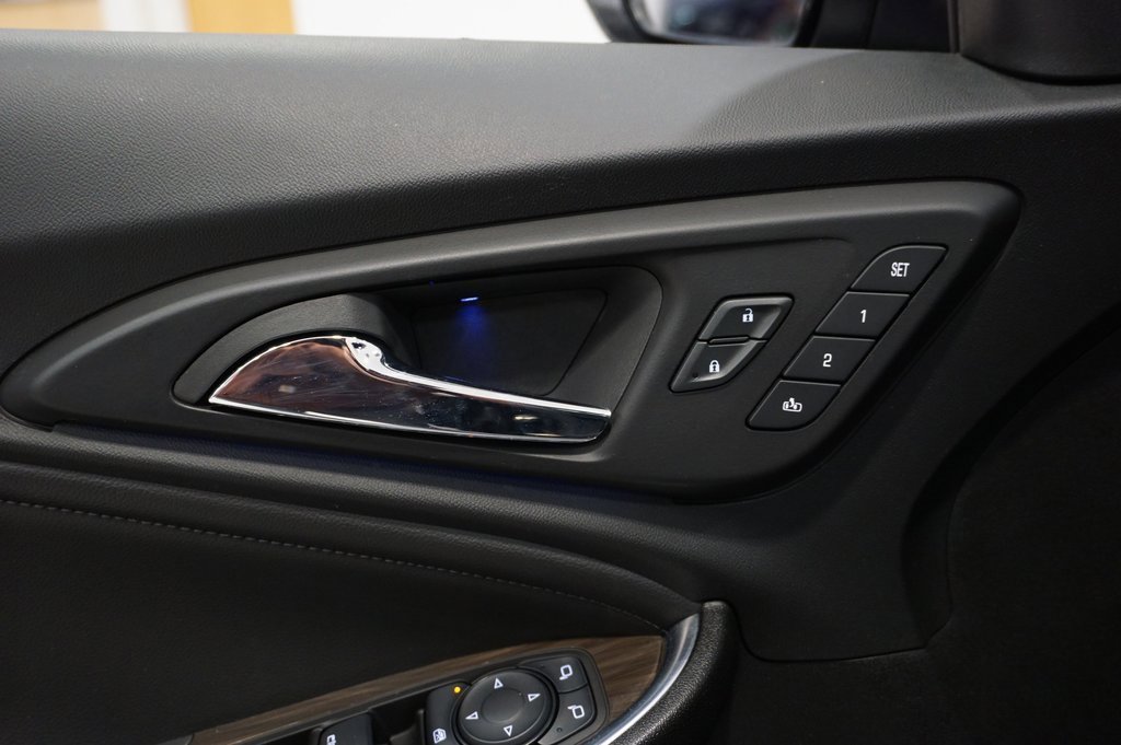 Certified 2023 Chevrolet Malibu LT w/ Midnight Edition image 23