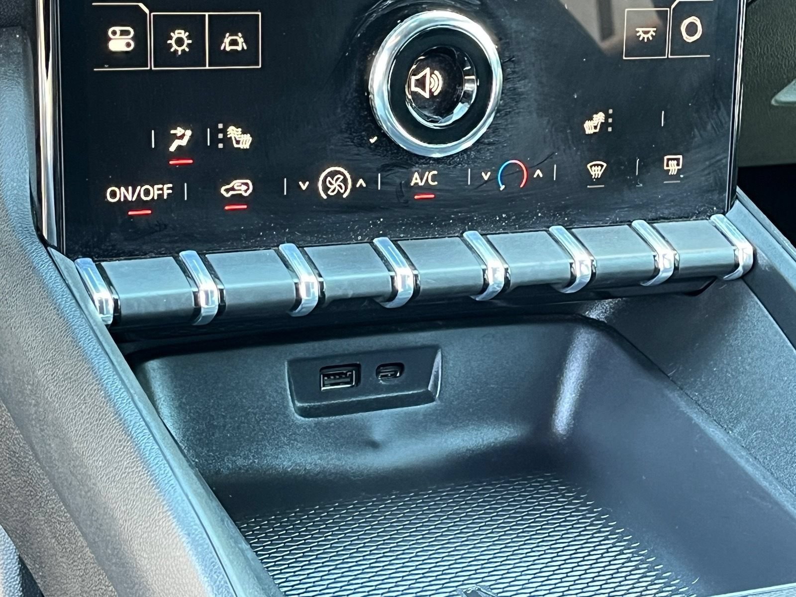 Used 2025 GMC Terrain Elevation FWD image 26